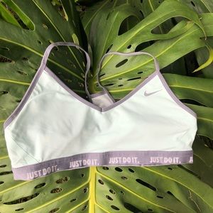 Nike top